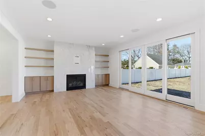 12 School House Lane, Syosset, NY 11791 - Photo 7