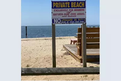 881 Surf Street, Lindenhurst, NY 11757 - Photo 15