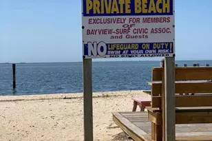 881 Surf St, Lindenhurst, NY 11757 - Photo 15