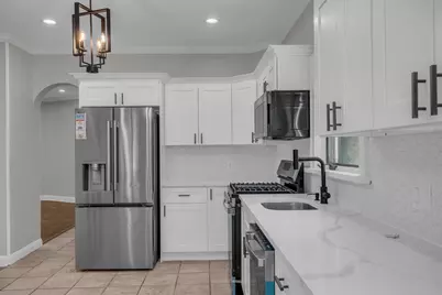 643 Deer Park Avenue, Babylon, NY 11702 - Photo 7