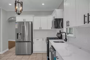 643 Deer Park Ave, Babylon, NY 11702 - Photo 7