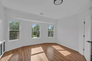 643 Deer Park Ave, Babylon, NY 11702 - Photo 17