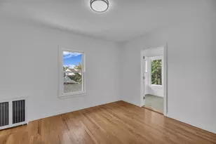 643 Deer Park Ave, Babylon, NY 11702 - Photo 25