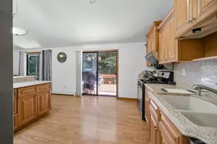 49 Raker Rd, Poughkeepsie, NY 12603 - Photo 5