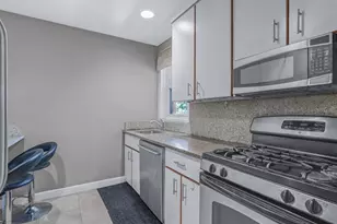 42-30 Douglaston Pkwy, Douglaston, NY 11363 - Photo 7