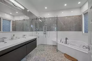 185 Dolphin Dr, Hewlett, NY 11598 - Photo 15