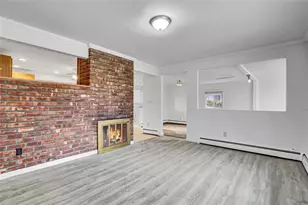 361 Twin S Ln, Wantagh, NY 11793 - Photo 9