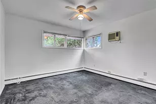 361 Twin S Ln, Wantagh, NY 11793 - Photo 15