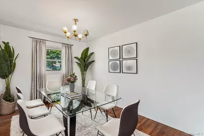 19 Dakota Street, Hicksville, NY 11801 - Photo 9