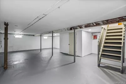 19 Dakota Street, Hicksville, NY 11801 - Photo 23