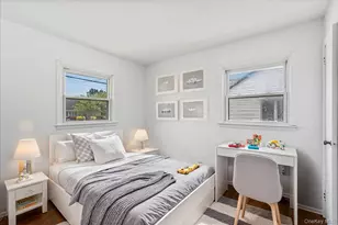 19 Dakota St, Hicksville, NY 11801 - Photo 15