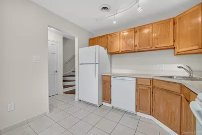 204 Stoneway Lane, Peekskill, NY 10566 - Photo 5