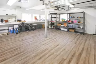 20 Sussex Rd, Great Neck, NY 11020 - Photo 3