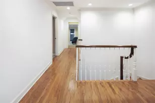 20 Sussex Rd, Great Neck, NY 11020 - Photo 23