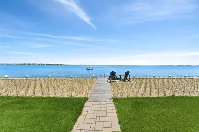 9 Shinnecock Road, East Quogue, NY 11942 - Photo 25