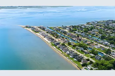 9 Shinnecock Road, East Quogue, NY 11942 - Photo 31