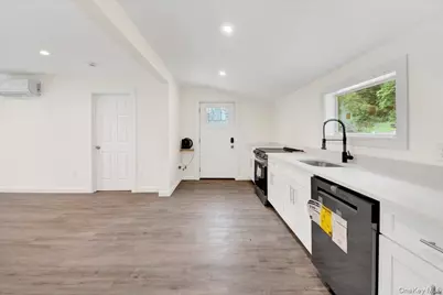 8 Pioneer Trail, Monroe, NY 10950 - Photo 5