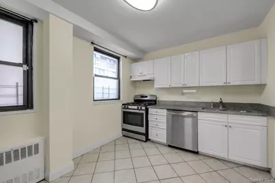 4705 Henry Hudson Parkway W #1J, Bronx, NY 10471 - Photo 9