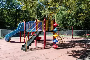 4705 Henry Hudson Pkwy W, Bronx, NY 10471 - Photo 23