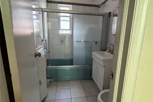 33-42 150th St, Flushing, NY 11354 - Photo 5