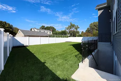 1772 Rose Street, Merrick, NY 11566 - Photo 35