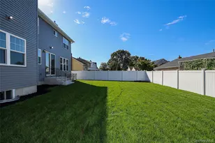 1772 Rose St, Merrick, NY 11566 - Photo 41