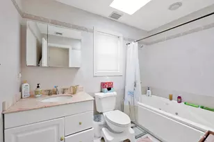 97 Burnham Ave, Roslyn Heights, NY 11577 - Photo 19