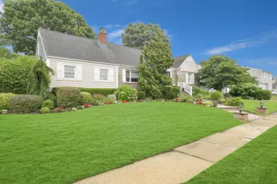 3309 Balsam Street, Oceanside, NY 11572 - Photo 3