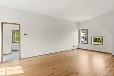 551 Main Street, Quiogue, NY 11978 - Photo 35