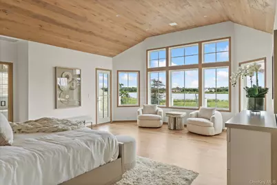 551 Main Street, Quiogue, NY 11978 - Photo 27