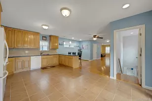 107E Edgewater Park, Bronx, NY 10465 - Photo 11