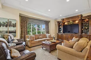 53 Orange Dr, Jericho, NY 11753 - Photo 5