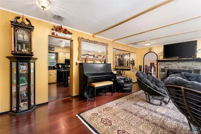 11 Quaker Path, Stony Brook, NY 11790 - Photo 5