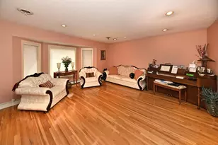 17 E Stemmer Ln, Suffern, NY 10901 - Photo 9