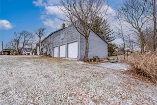 25 Shore Ln, Bay Shore, NY 11706 - Photo 23