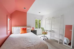 800 W 231st St, Bronx, NY 10463 - Photo 21