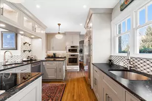 31 Colonial Rd, White Plains, NY 10605 - Photo 5