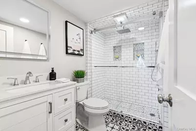 81 Beach Road, Aquebogue, NY 11931 - Photo 27