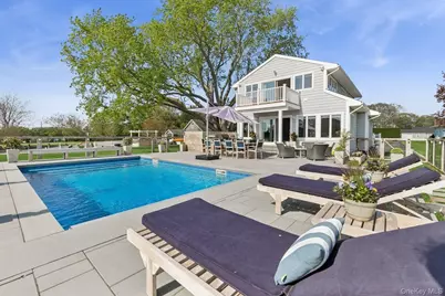 81 Beach Road, Aquebogue, NY 11931 - Photo 7