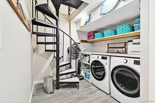 81 Beach Rd, Aquebogue, NY 11931 - Photo 33