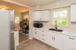 17 Hillside Pl, Fallsburg, NY 12779 - Photo 11