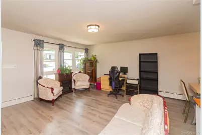 17 Hillside Place, Fallsburg, NY 12779 - Photo 15