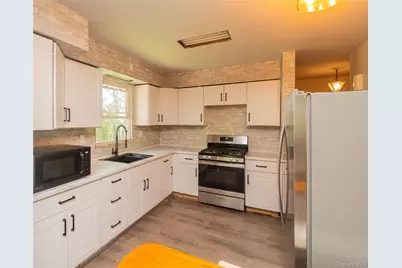 17 Hillside Place, Fallsburg, NY 12779 - Photo 5