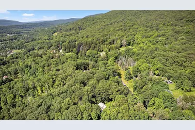 300 Estrada Road, Central Valley, NY 10917 - Photo 13