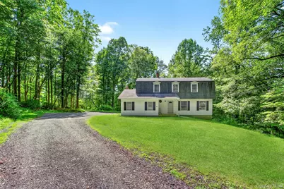 300 Estrada Road, Central Valley, NY 10917 - Photo 15