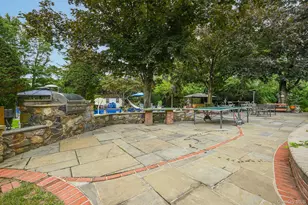 23 Pettit Dr, Dix Hills, NY 11746 - Photo 35