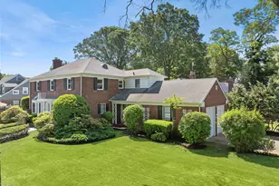 107 California Ave, Freeport, NY 11520 - Photo 3