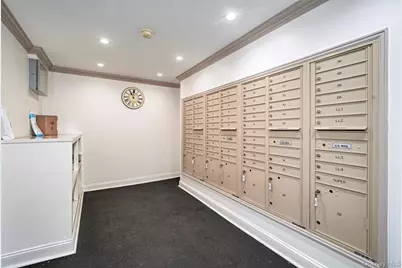 45 W Pondfield Road #1F, Bronxville, NY 10708 - Photo 15