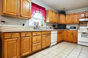 24 Partition St, Haverstraw, NY 10927 - Photo 5