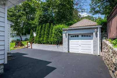 29 Brookdale Avenue, New Rochelle, NY 10801 - Photo 41